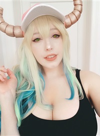 Piadn-lucoa takes a selfie(15)